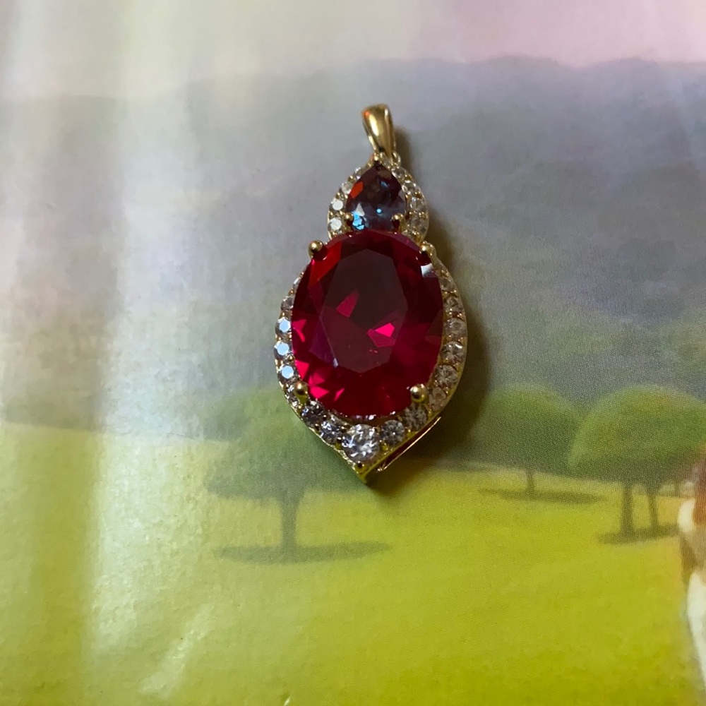 925 Beautiful genuine ruby pendant